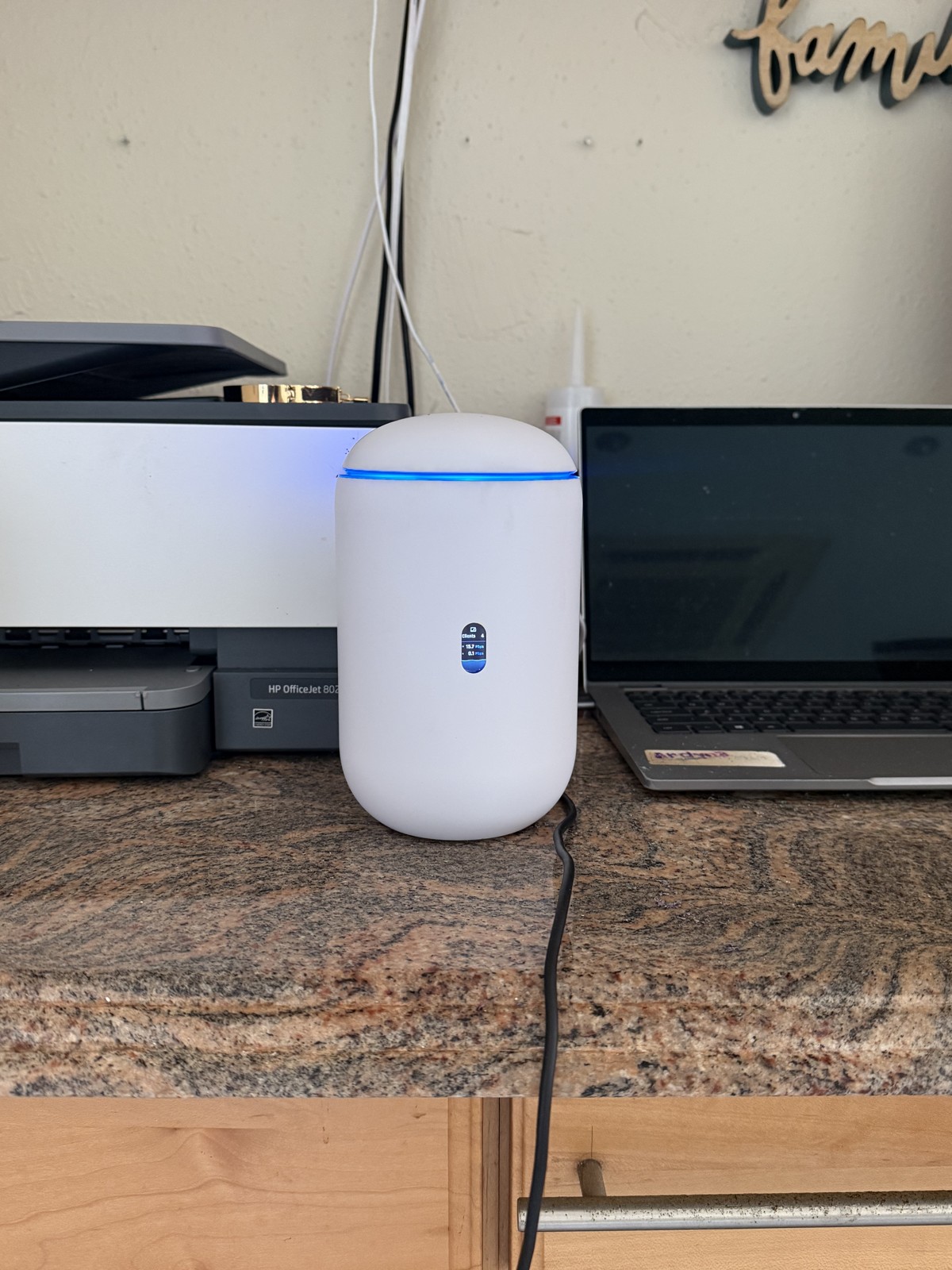 UniFi Dream Router - all-in-one gateway on the desk