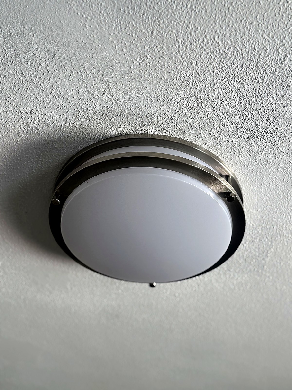 Smart ceiling light - app and schedule controlled